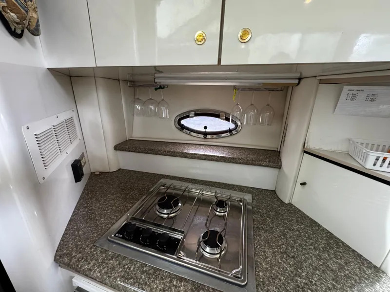 Slide: The Image of 1998 Maxum 4100 SCA - 56