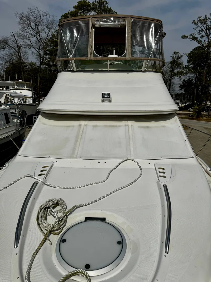 Slide: The Image of 1998 Maxum 4100 SCA - 6