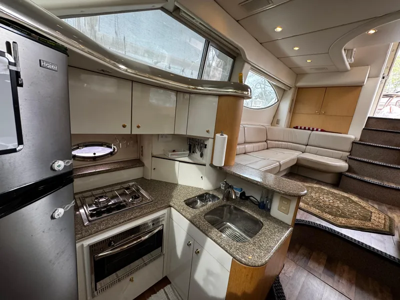 Slide: The Image of 1998 Maxum 4100 SCA - 65