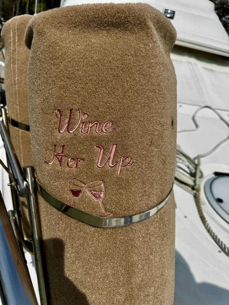 Slide: The Image of 1998 Maxum 4100 SCA - 8