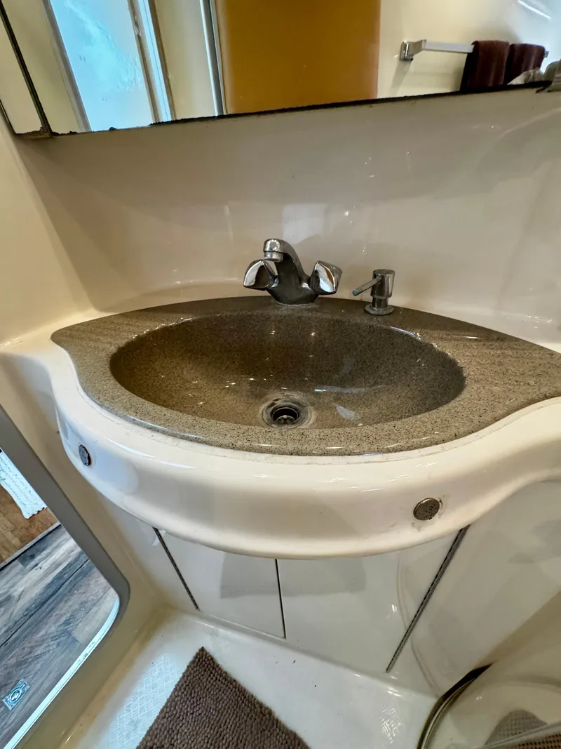 Slide: The Image of 1998 Maxum 4100 SCA - 85