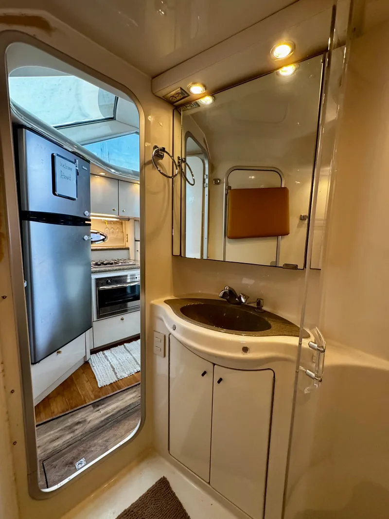 Slide: The Image of 1998 Maxum 4100 SCA - 87