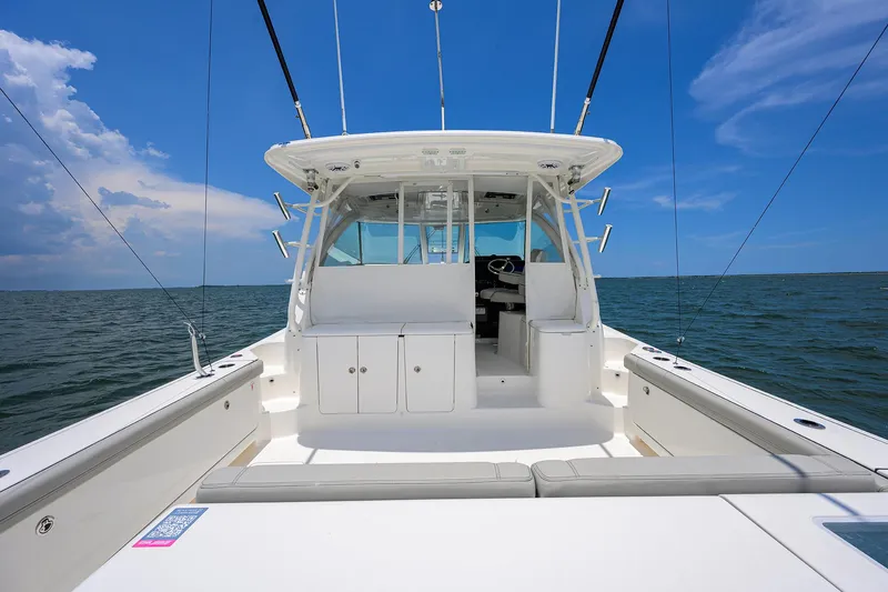 Slide: The Image of Pursuit 38 OUTTA HERE - Cockpit - 22