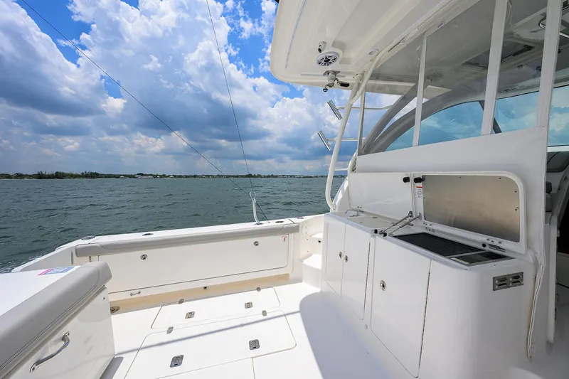 Slide: The Image of Pursuit 38 OUTTA HERE - Cockpit - 23