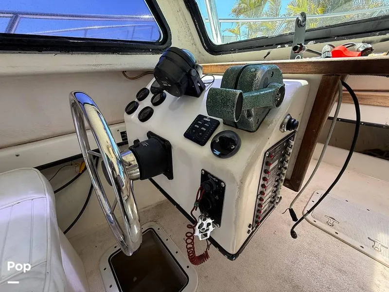 Slide: The Image of 1988 C-Hawk 25 for sale in Tampa, FL - 17