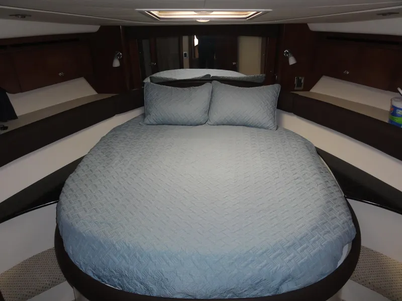 Slide: The Image of Meridian 441 Sedan 2009 - 61