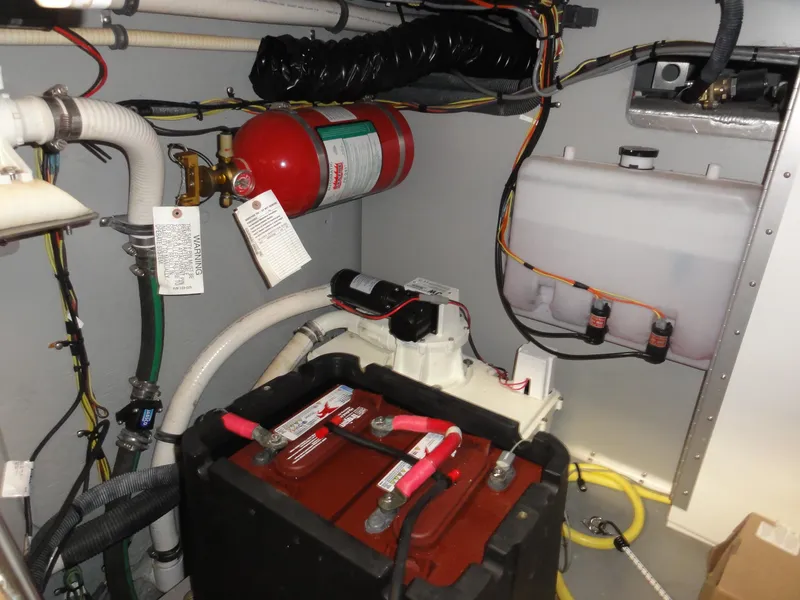 Slide: The Image of Meridian 441 Sedan 2009 - 63