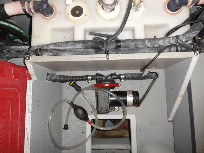 Slide: The Image of Meridian 441 Sedan 2009 - 64