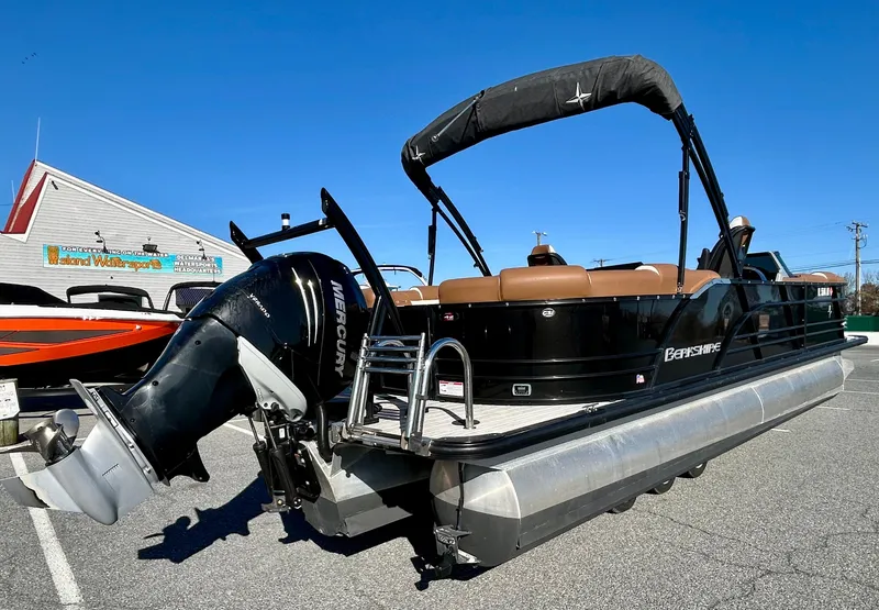 Slide: The Image of 2021 Berkshire 25RFX DC STS 3.0+ pontoon boat with Mercury outboard engine. - 21
