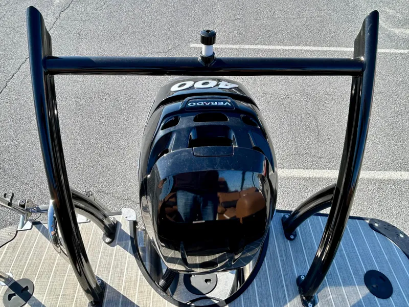 Slide: The Image of 2021 Berkshire 25RFX DC STS 3.0+ boat with a powerful 400 horsepower engine. - 24