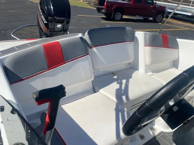 Slide: The Image of Tahoe T16 2019 - 13