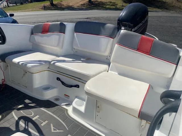 Slide: The Image of Tahoe T16 2019 - 16