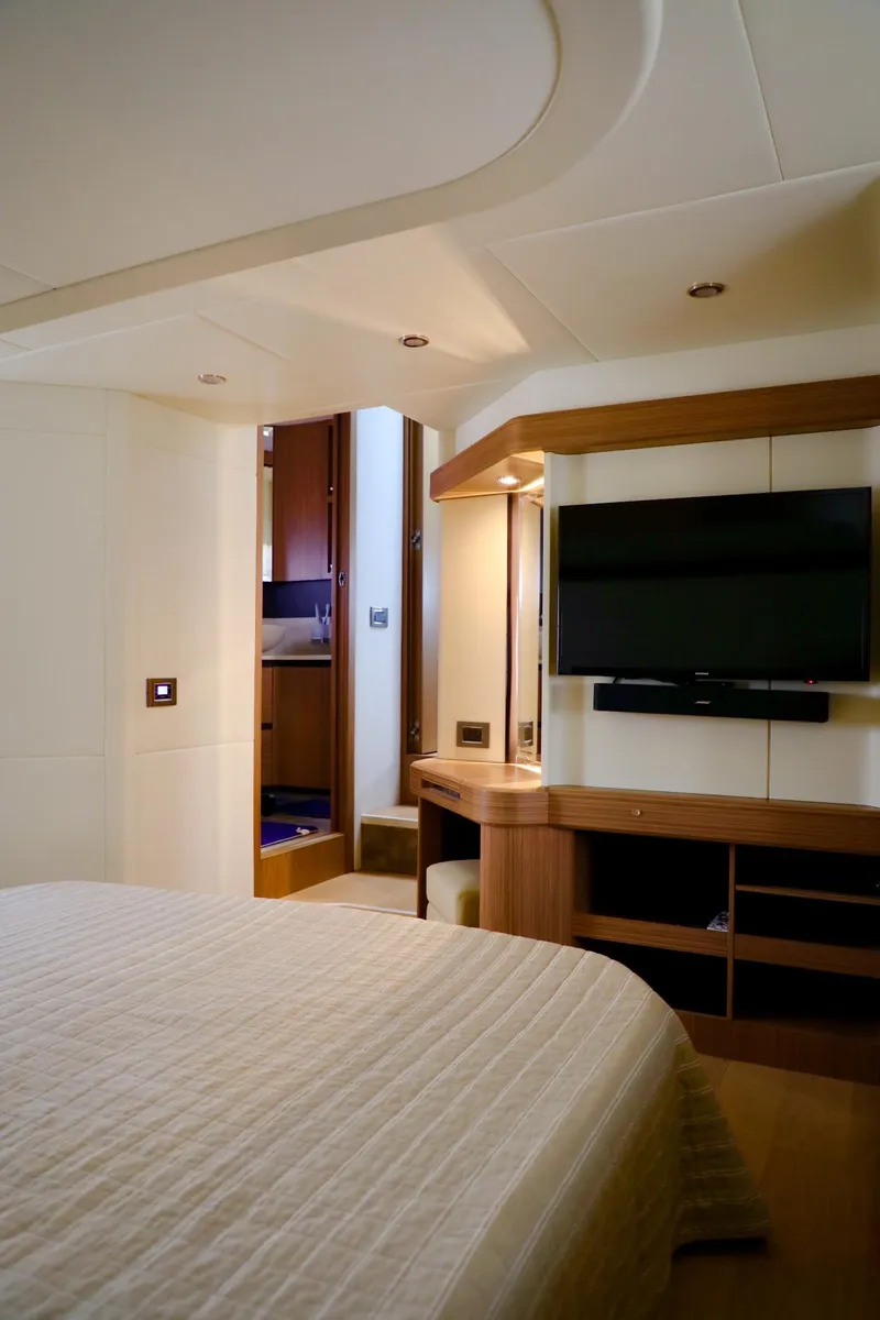 Slide: The Image of Absolute 50 Fly 2019 - 52