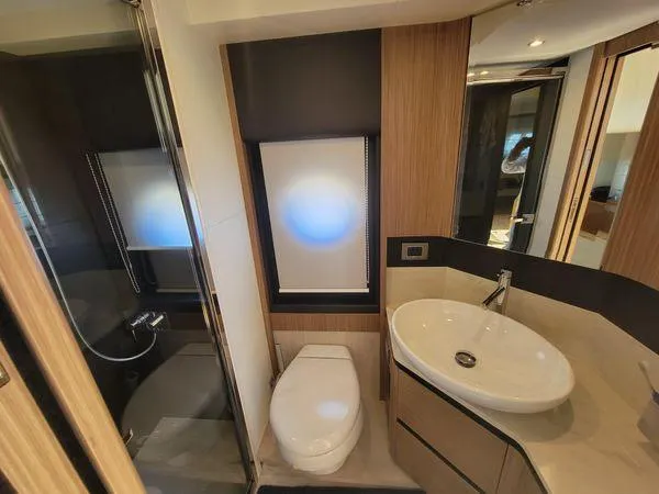 Slide: The Image of Absolute 50 Fly 2019 - 69