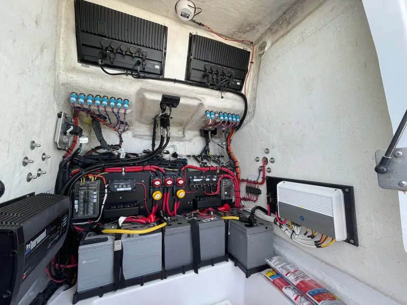 Slide: The Image of Electrical system of 2023 Front Runner 26 Center Console boat, showcasing wiring and components. - 31