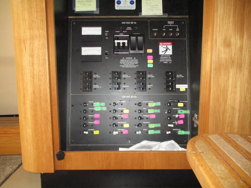 Slide: The Image of Electrical panel on a 2000 Bayliner 5288 Pilot House yacht. - 37