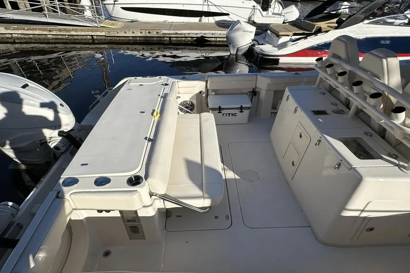 Slide: The Image of Grady-White 336 Canyon 2023 - 6