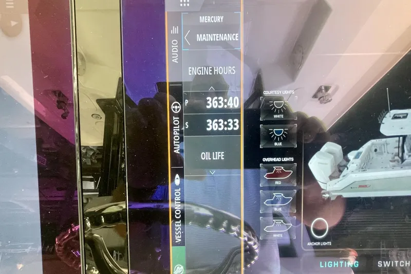 Slide: The Image of Boston Whaler 360 Outrage 2023 - 32