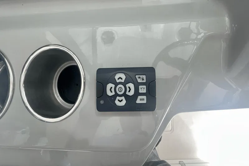 Slide: The Image of Boston Whaler 360 Outrage 2023 - 33