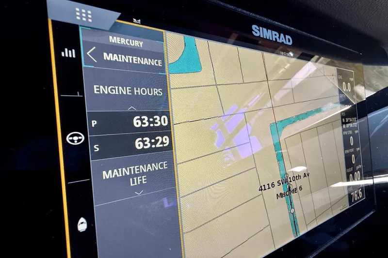 Slide: The Image of Sea Ray 290 SDX OB 2023 - 35