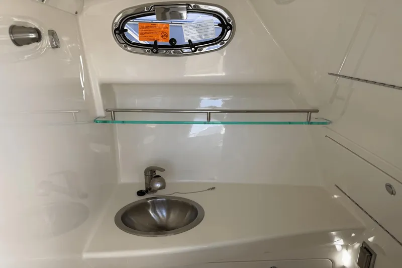 Slide: The Image of Boston Whaler 285 Conquest 2024 - 22