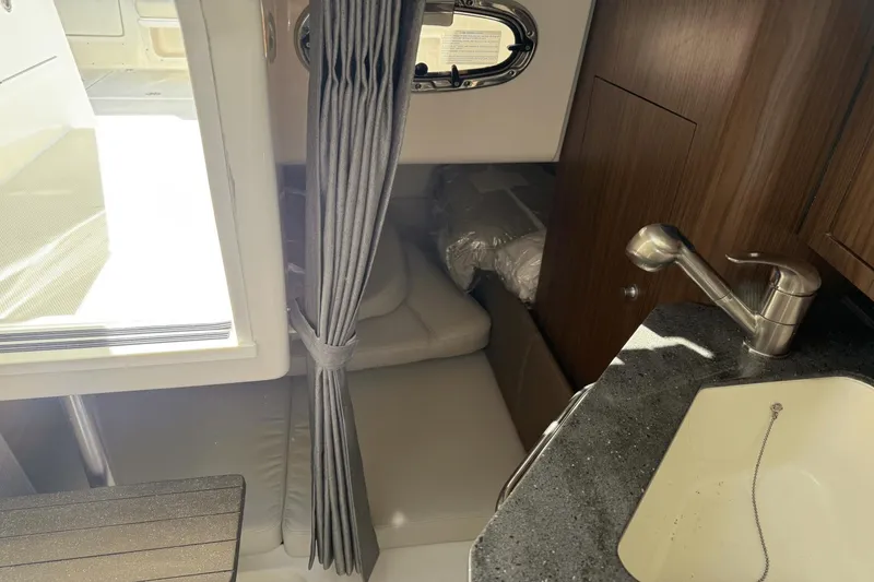 Slide: The Image of Boston Whaler 285 Conquest 2024 - 27