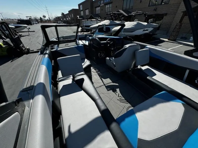 Slide: The Image of ATX 22 Type-S 2020 - 10