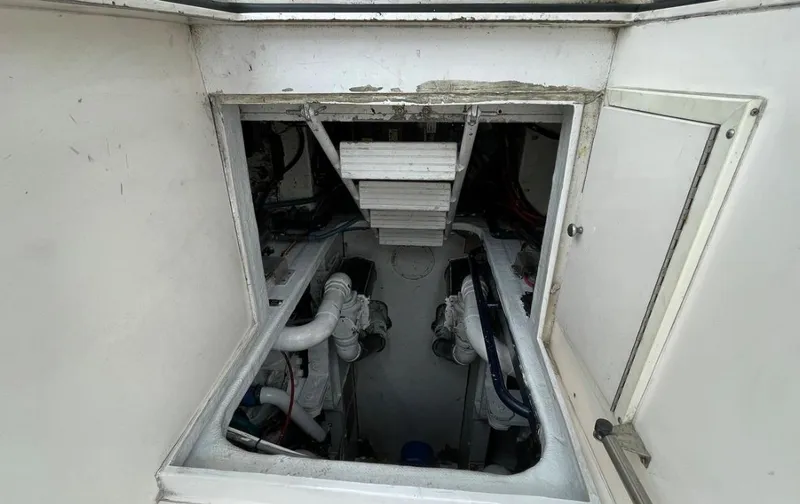 Slide: The Image of Bertram 50 Convertible 1995 - 50