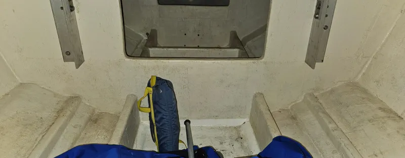 Slide: The Image of Interior of a 2003 Ultimate Warlock 29 World Class Offshore Race boat. - 15