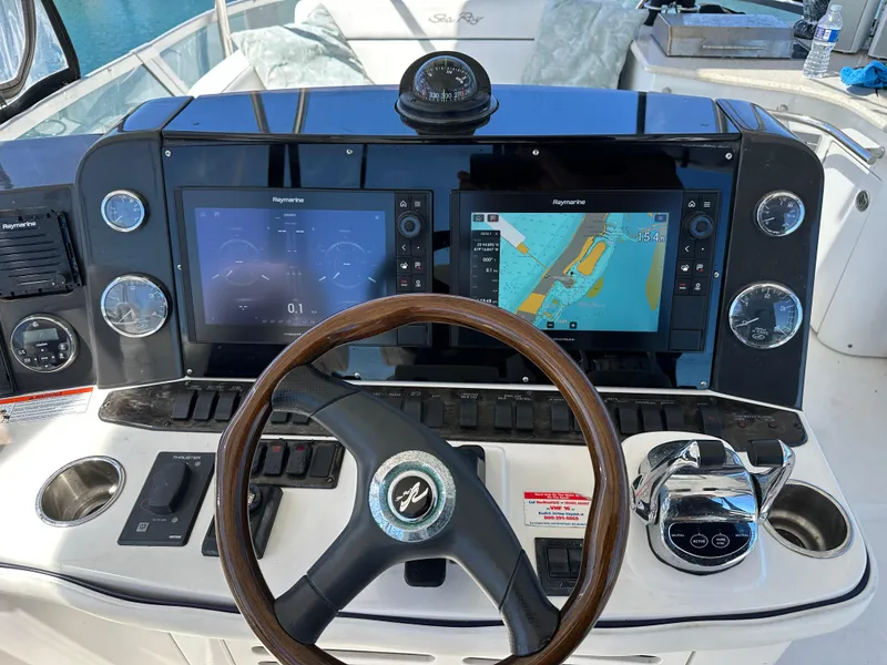 Slide: The Image of Sea Ray 47 Sedan Bridge 2008 - 25