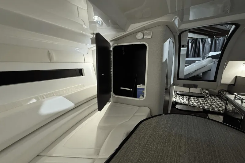 Slide: The Image of Monterey 295SY 2021 - 27