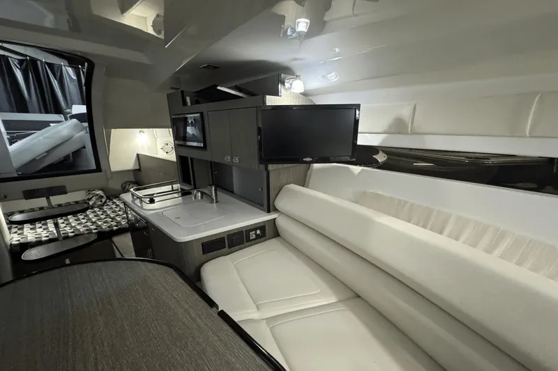 Slide: The Image of Monterey 295SY 2021 - 28