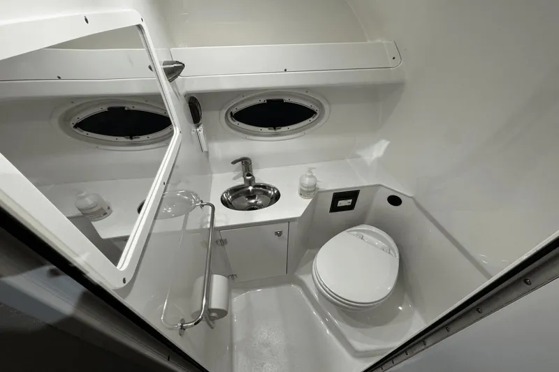 Slide: The Image of Monterey 295SY 2021 - 29