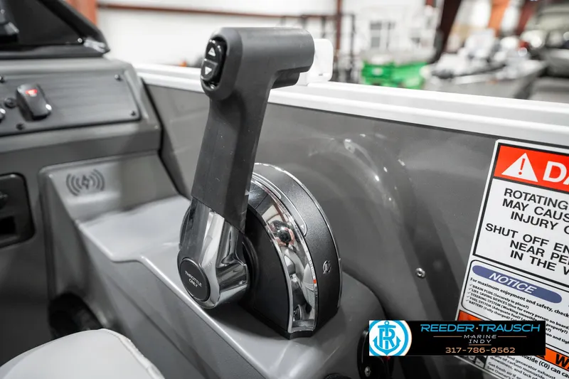 Slide: The Image of Throttle control of 2025 Bennington 21 SSR boat, featuring modern design and safety warnings. - 36