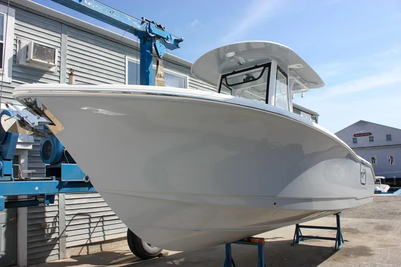 Slide: The Image of Sea Hunt Ultra 255 SE 2025 - 54