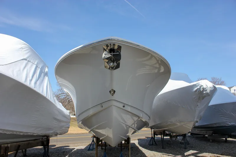 Slide: The Image of Sea Hunt Ultra 255 SE 2025 - 55