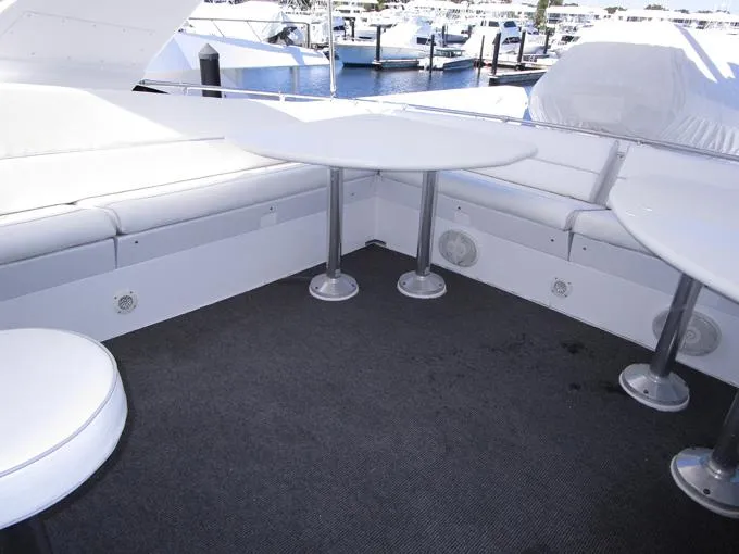 Slide: The Image of Flybridge Seating Stbd. - 64
