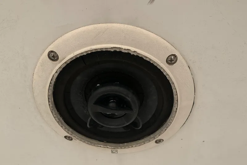 Slide: The Image of Speaker installed on 2010 Beneteau Oceanis 31 yacht ceiling. - 43