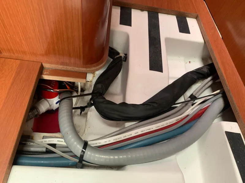 Slide: The Image of Beneteau Oceanis 31 2010 - 54