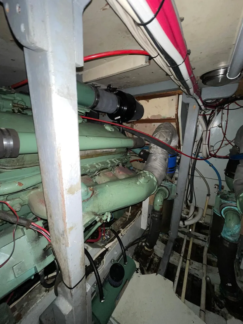 Slide: The Image of Chris-Craft 57 Constellation 1965 - 83