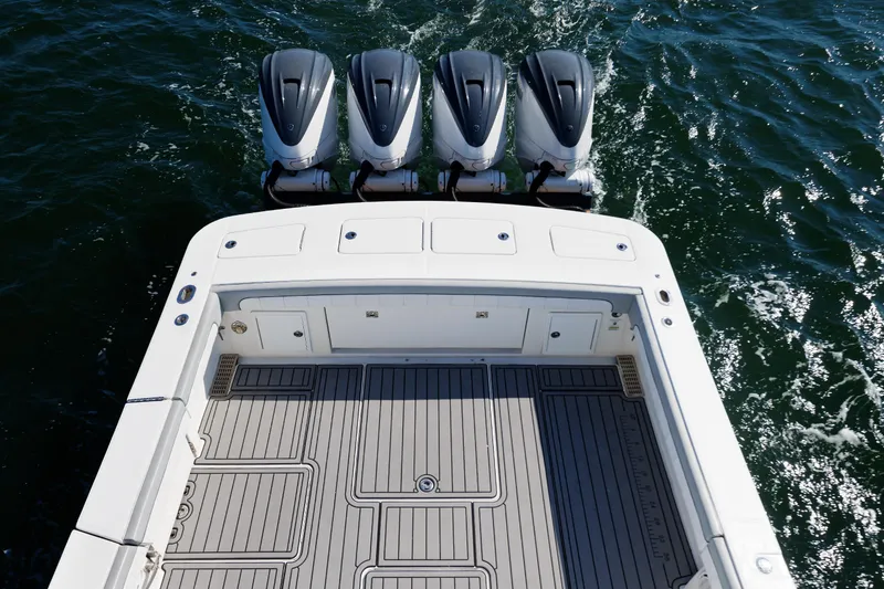 Slide: The Image of Regulator 41 NASTY HOOK II - Cockpit & Engines - 22