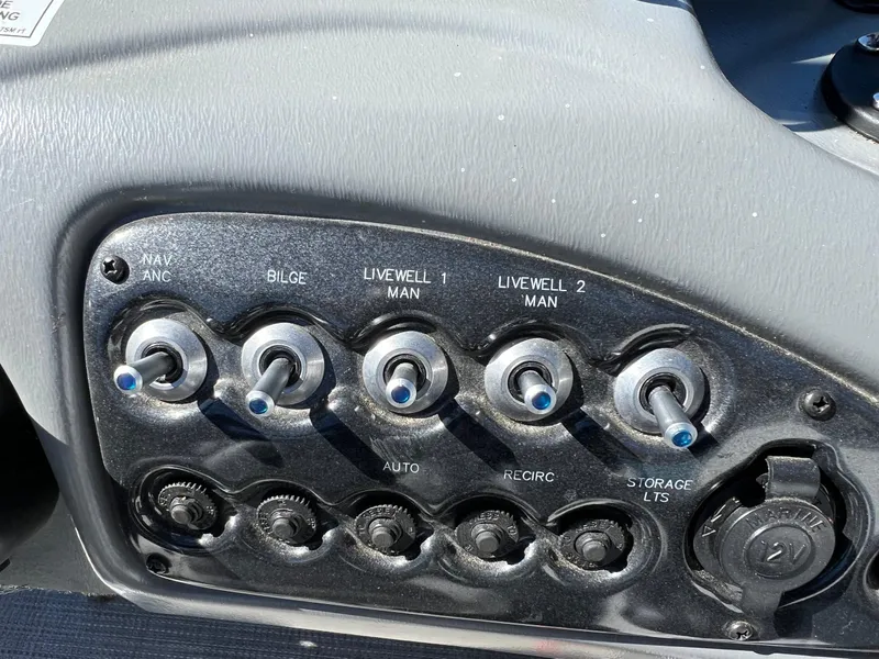 Slide: The Image of Control panel of a 2017 Smoker Craft 172 Ultima Fish n Ski boat. - 31
