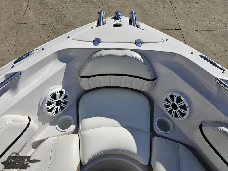 Slide: The Image of Four Winns 210 Horizon 2007 - 57