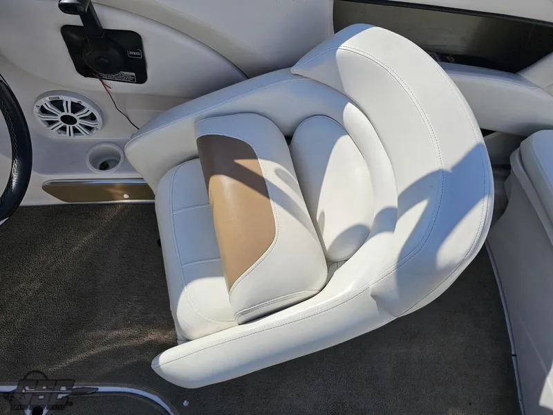 Slide: The Image of Four Winns 210 Horizon 2007 - 65