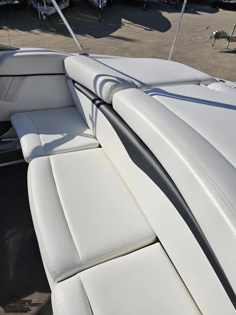 Slide: The Image of Four Winns 210 Horizon 2007 - 69