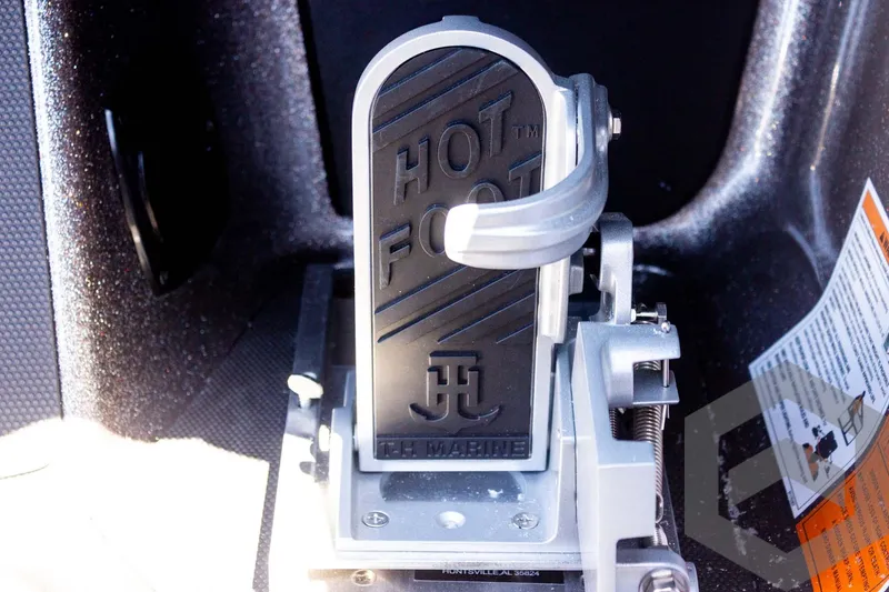 Slide: The Image of Hot Foot pedal in 2025 Skeeter FXR 21 Limited boat. - 43