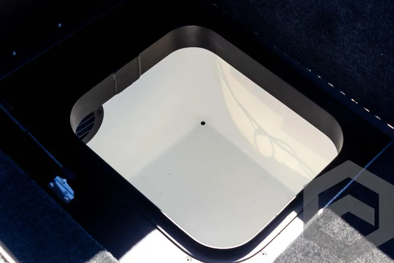 Slide: The Image of Skeeter FXR21 Limited 2025 - 50