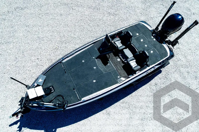 Slide: The Image of Skeeter FXR21 Limited 2025 - 62