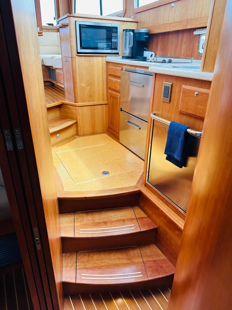 Slide: The Image of Sabre 40 Sedan 2011 - 62