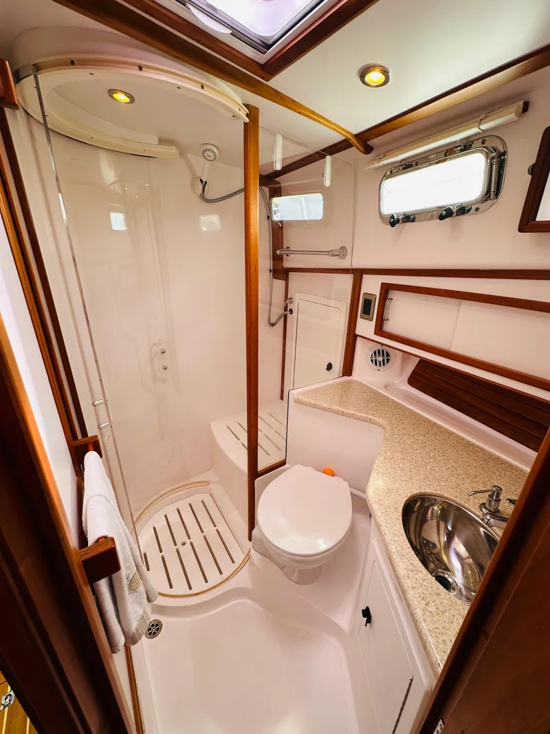 Slide: The Image of Sabre 40 Sedan 2011 - 65